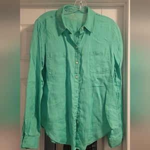 Sea View Linen Button Down Shirt in color Gecko Green
